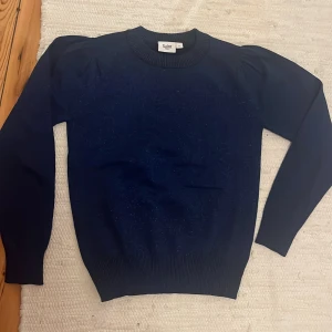 Fin glitterblå tröja!  - Fin glitterblå tröja