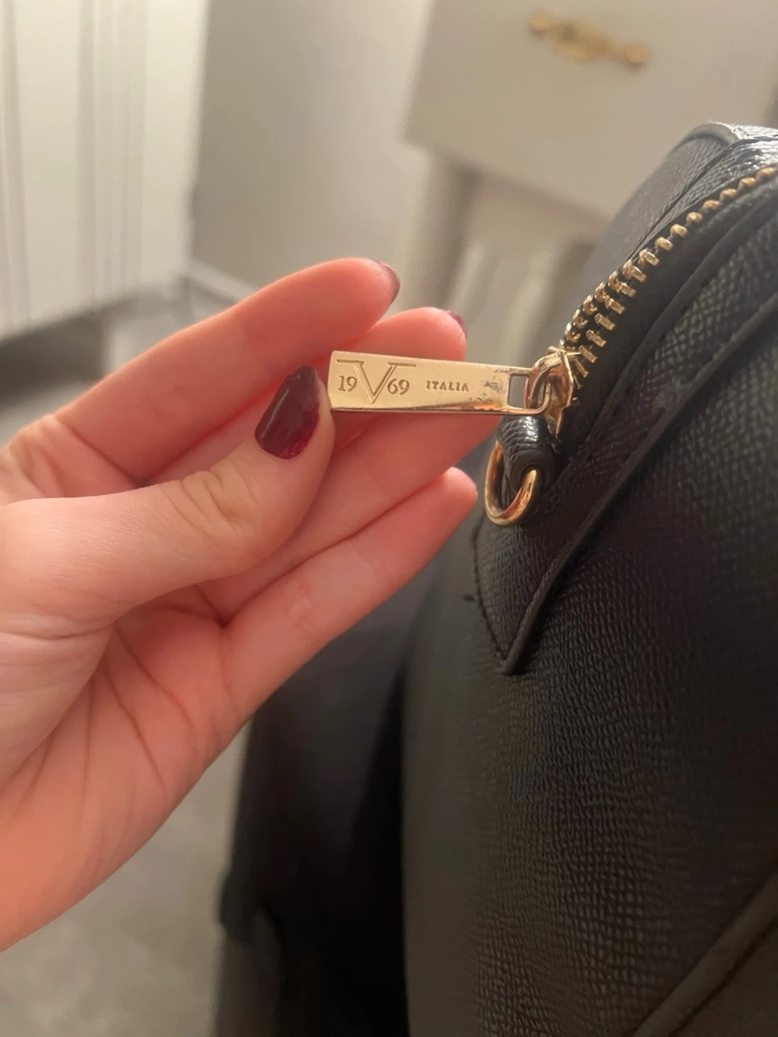 Svart handväska från V1969 Italia - 5
