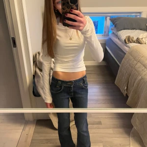 Lee jeans - Jätte fina low waist utsvängda jeans ifrån lee 