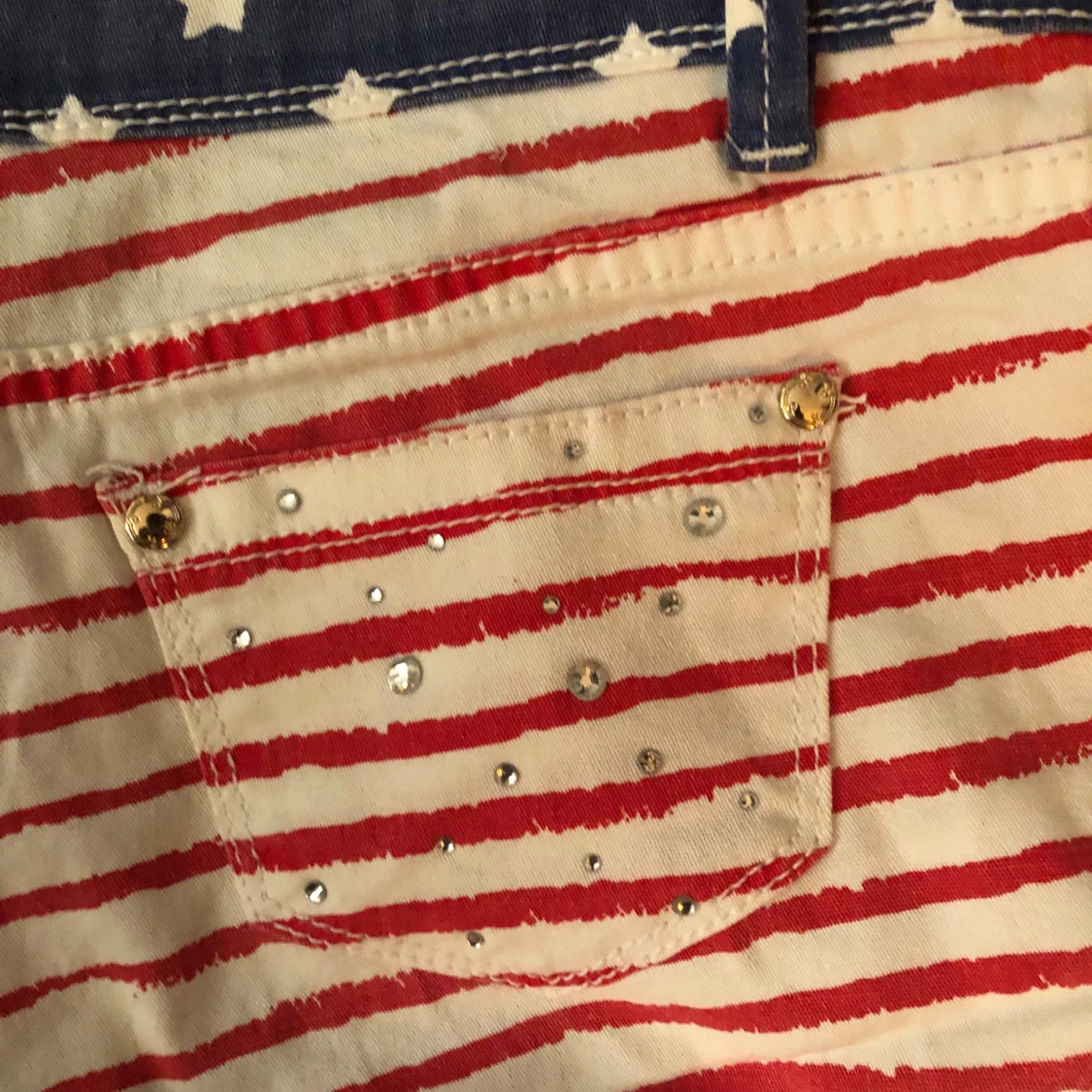 Stjärn- och randmönstrade mini lågmidjade shorts  - 3