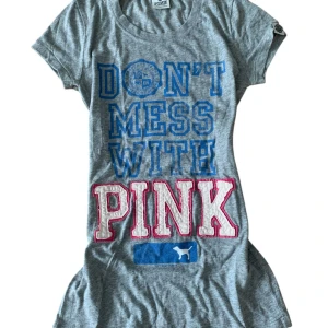 Vintage Victorias Secret PINK baby tee - Vintage Victorias Secret PINK baby tee, size S. Super cute 2000s and y2k piece and cute for autumn. Good condition 