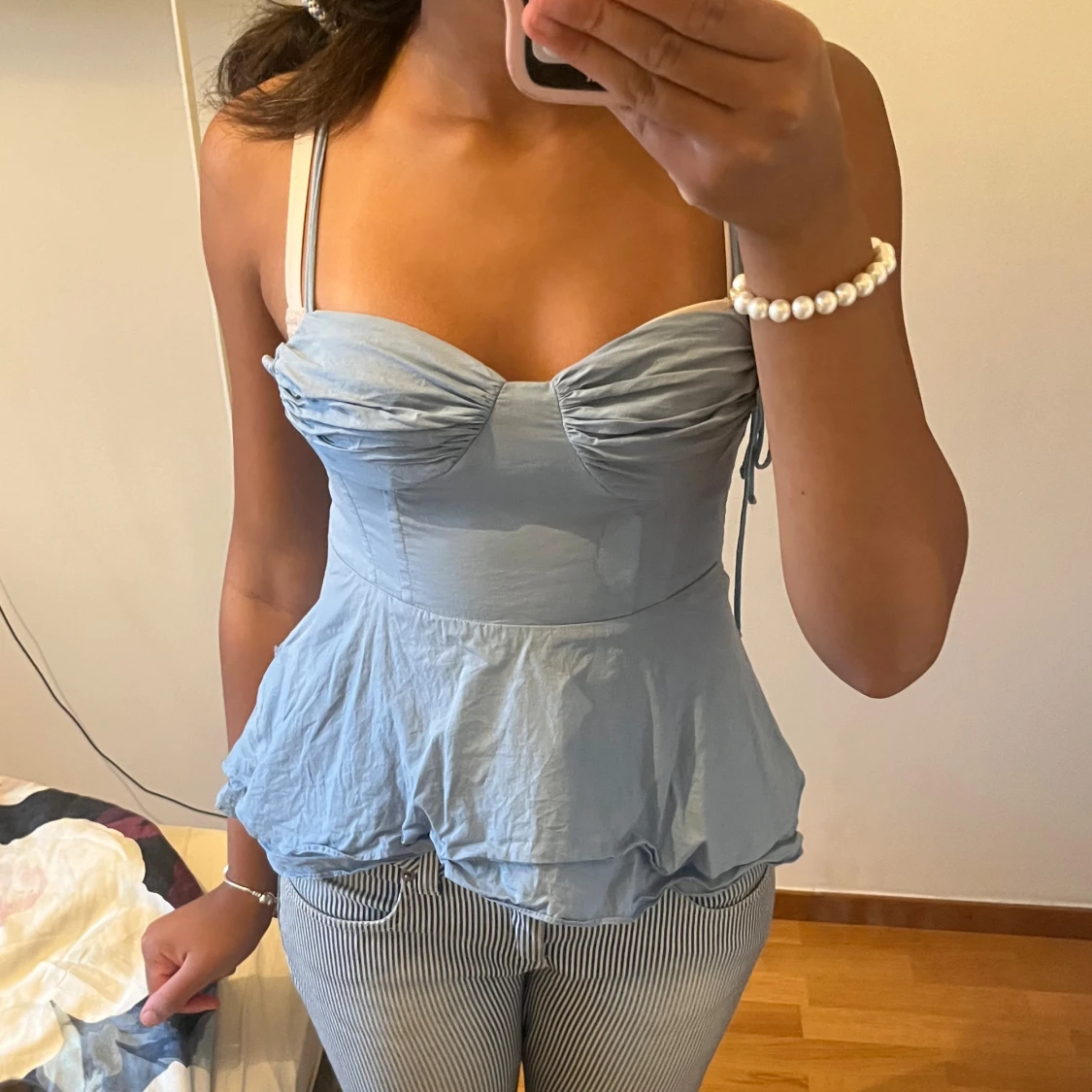 Ljusblå korsett-topp från Zara