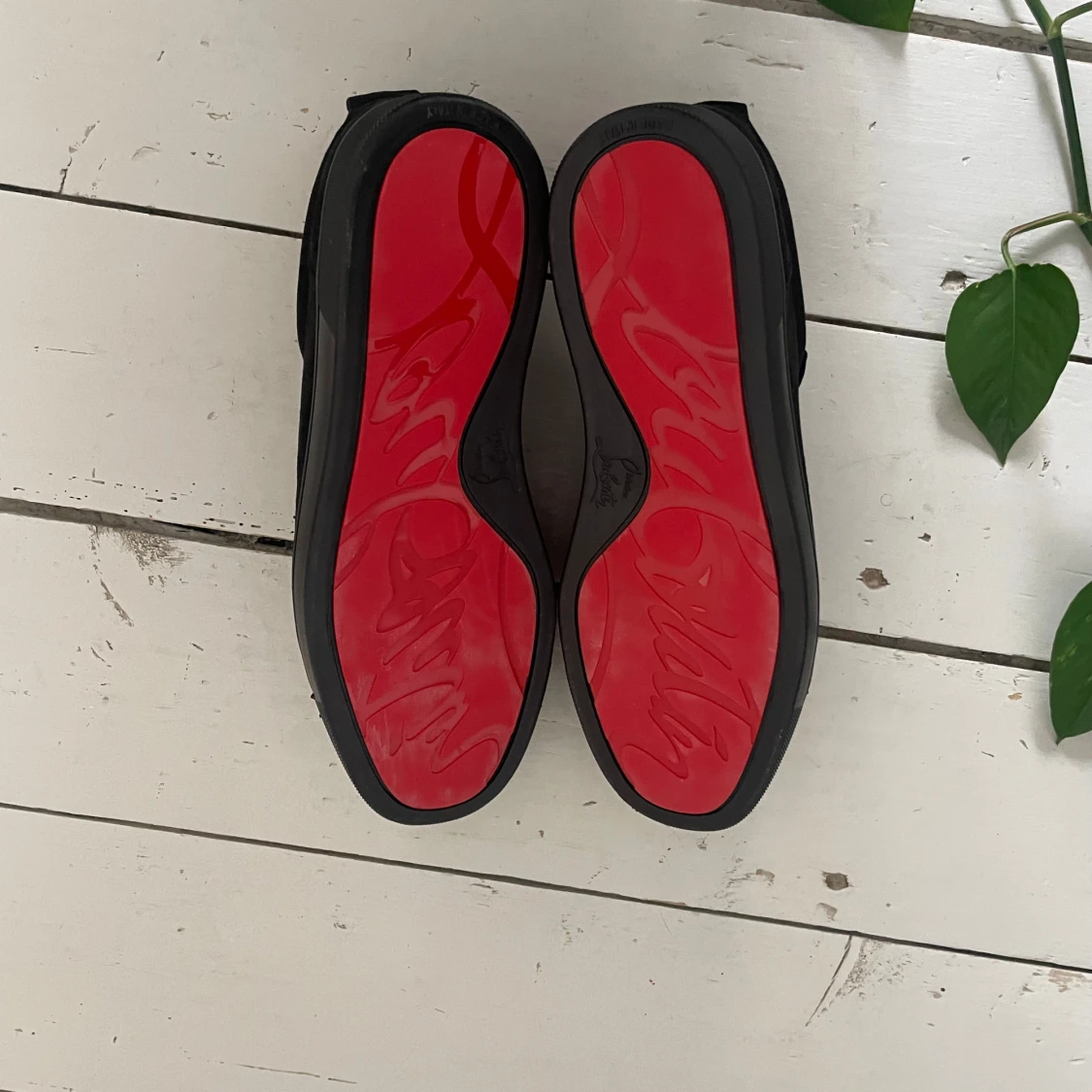 Christian Louboutin svarta sneakers med nitar - 4