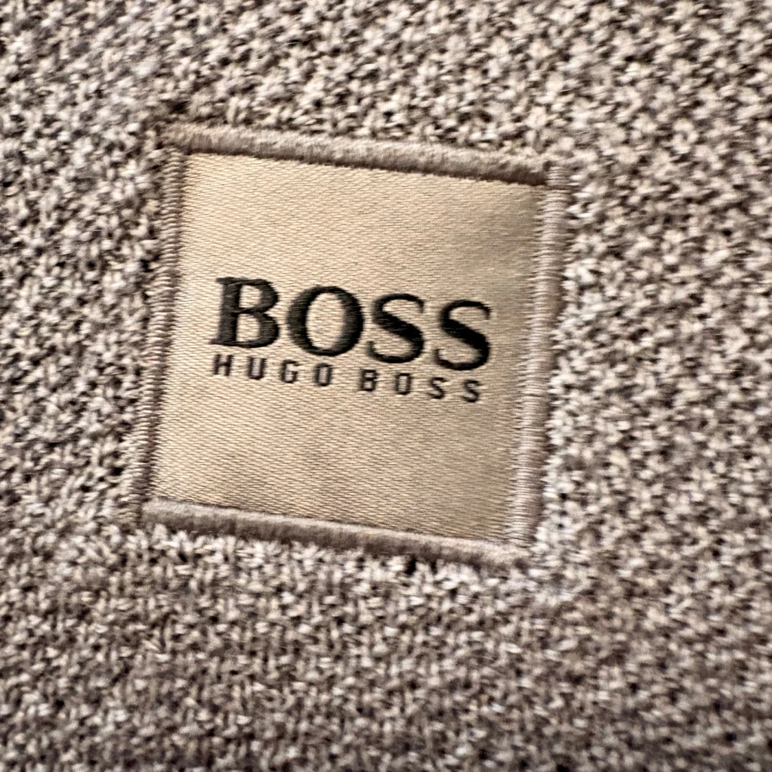 Grå tröja från Hugo Boss - 2