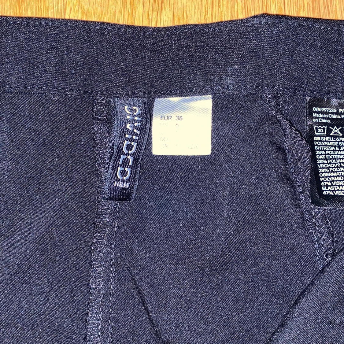 Svarta bootcut-byxor från Divided H&M - 2