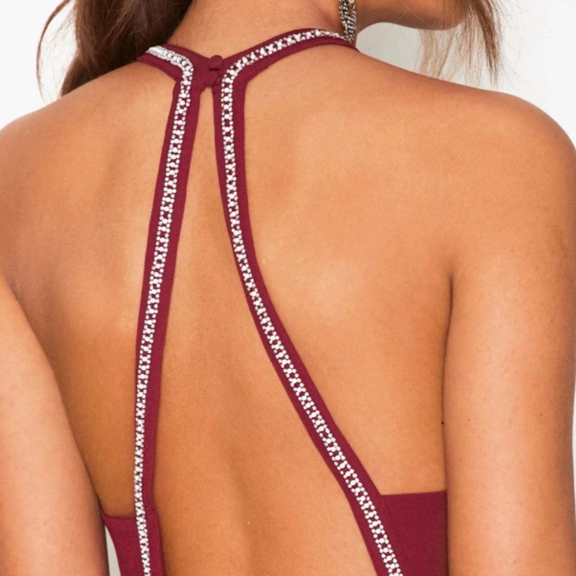 Vinröd långklänning med pärldetaljer EVE - 1