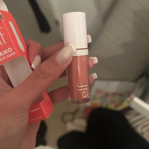 Elf blush  - Pinky promise