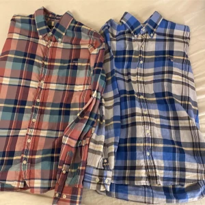 Gant Skjortor - Säljer 2st Gant skjortor. Säljer de eftersom de nu blivit för små för mig.