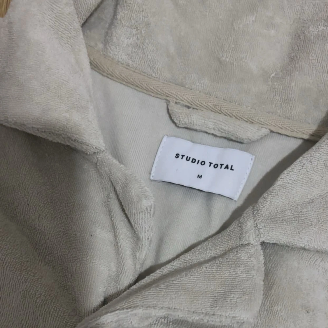 Beige frottéskjorta Studio Total M - 3