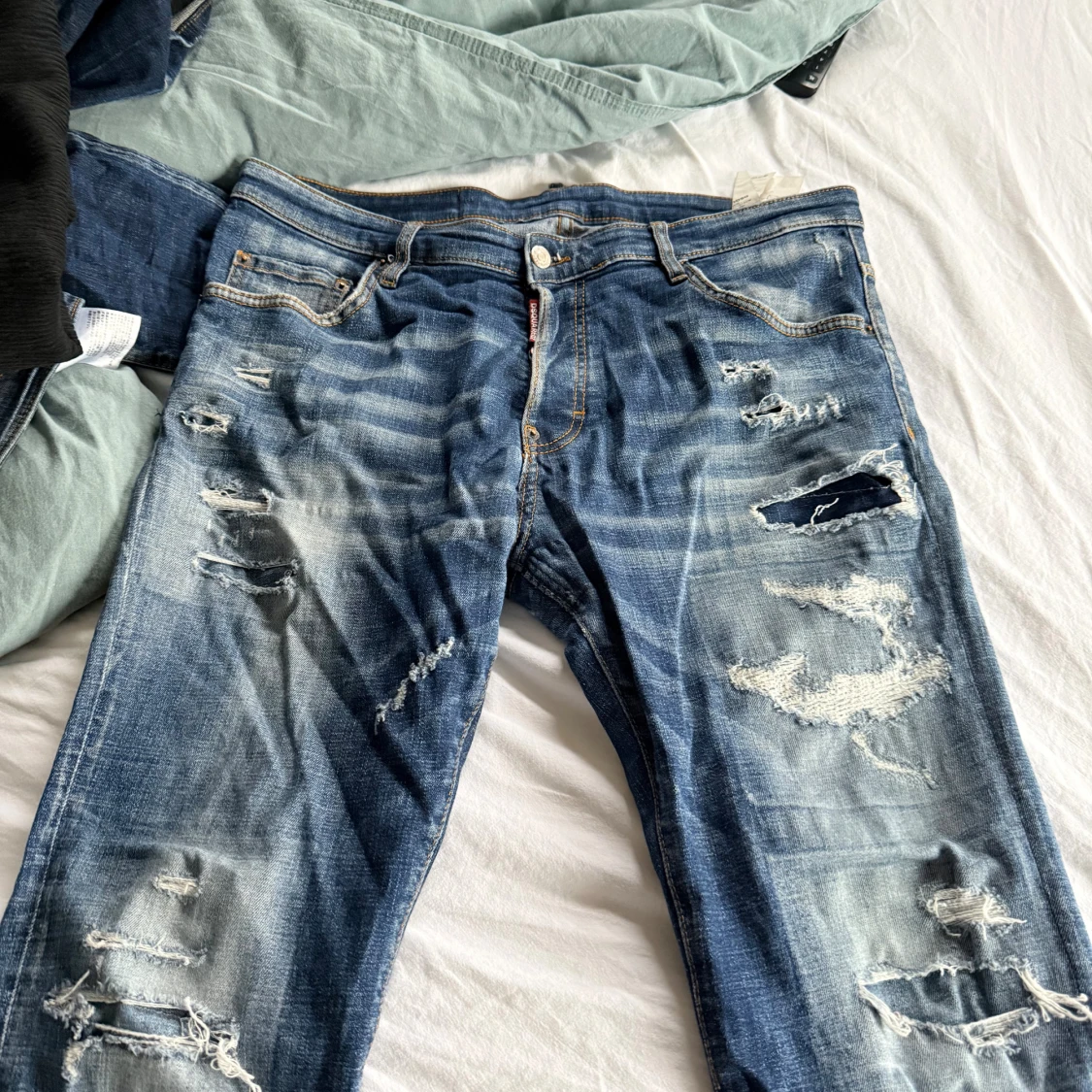 Dsquared2 blå slitna jeans