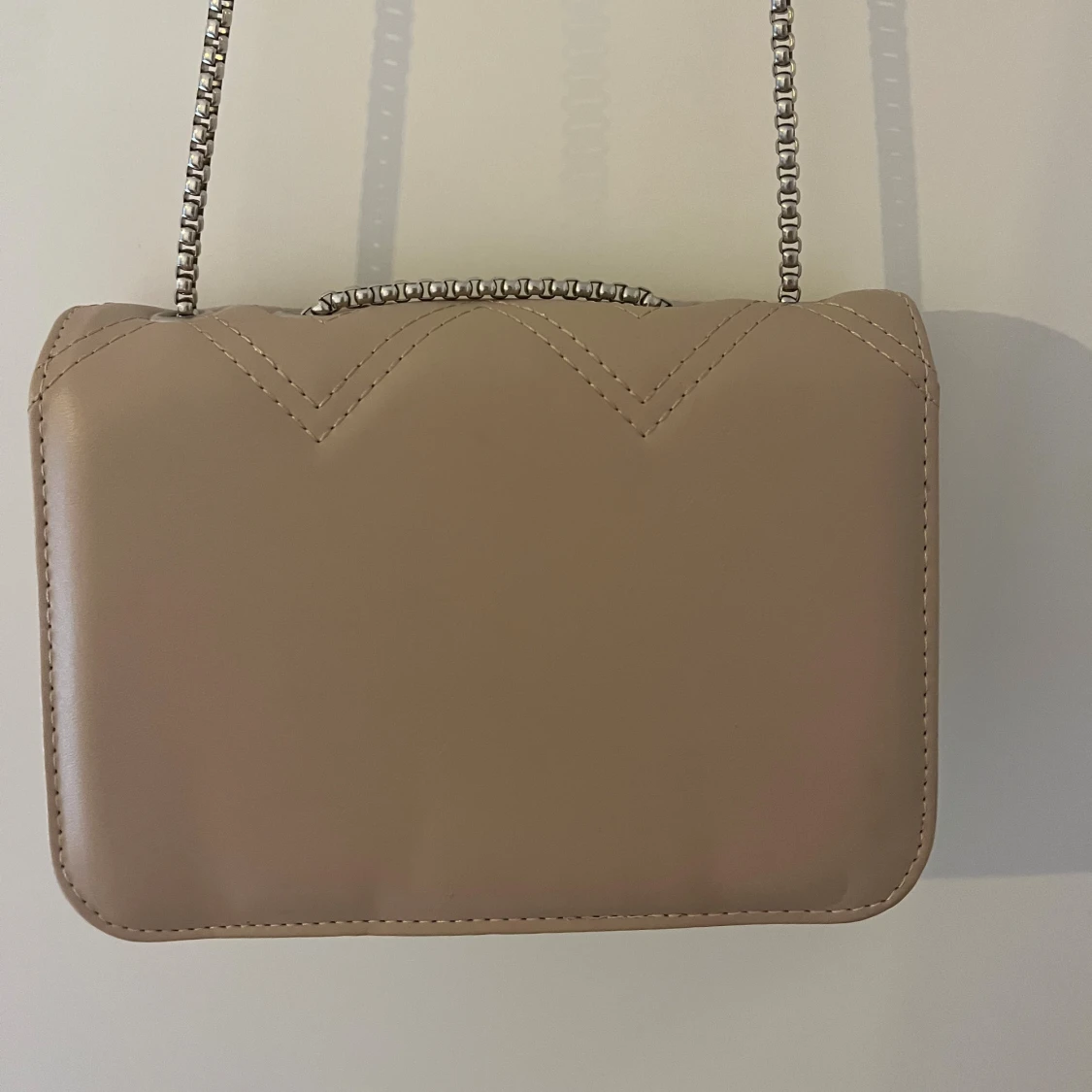 Beigerosa quiltad axelväska med kedja - 2