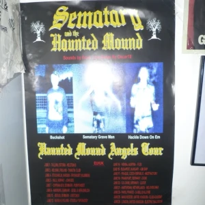 Sematary bloody Angel affisch - Sematary Haunted Mound affisch. Pris kan diskuteras