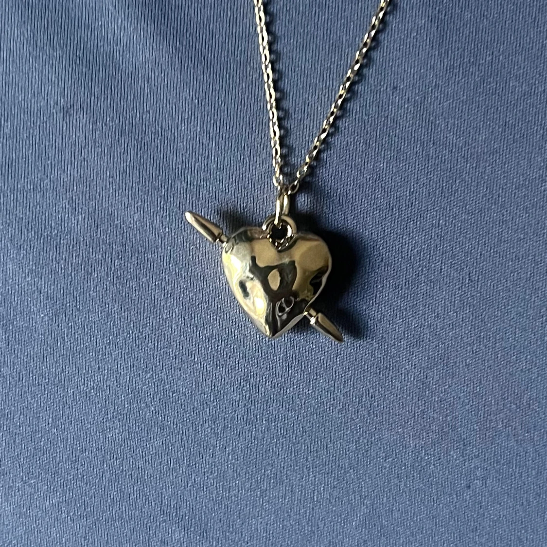 Gold Heart Arrow - 1