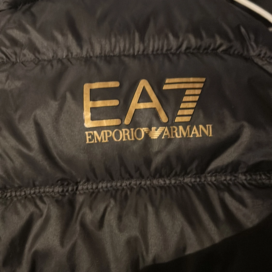 Svart dunväst från EA7 Emporio Armani - 2