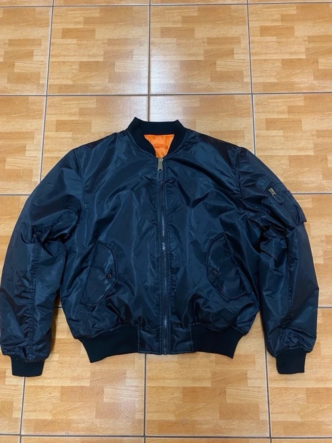 Svart Mil-Tec MA-1 Bomberjacka