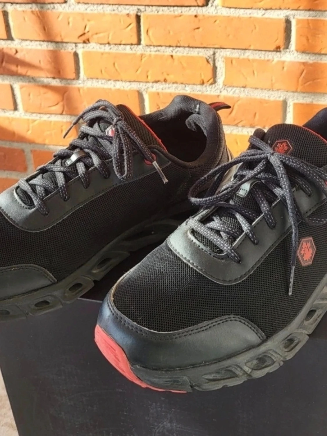 Lumberjack Svarta sneakers med röd detalj 43 - 1