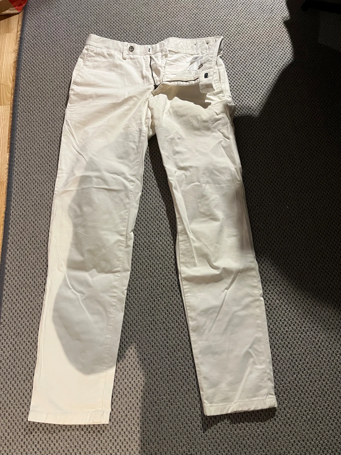 Oscar Jacobson chinos