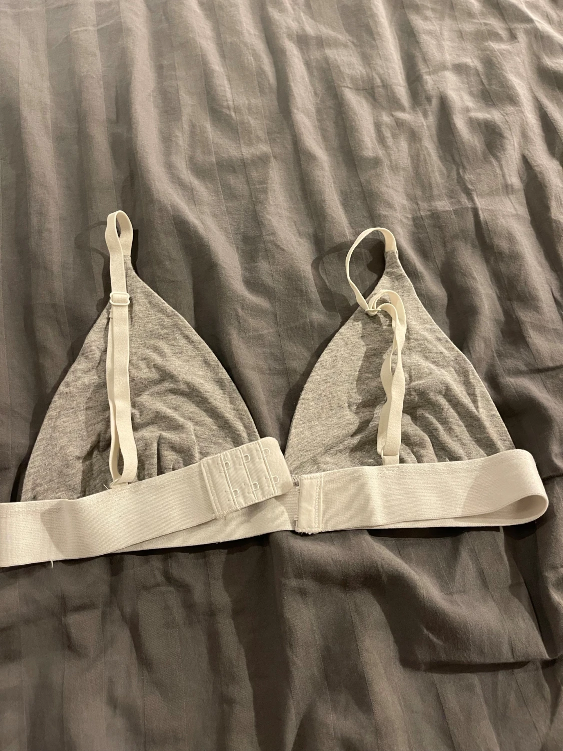 Grå triangeltopp från Frank Dandy - 1