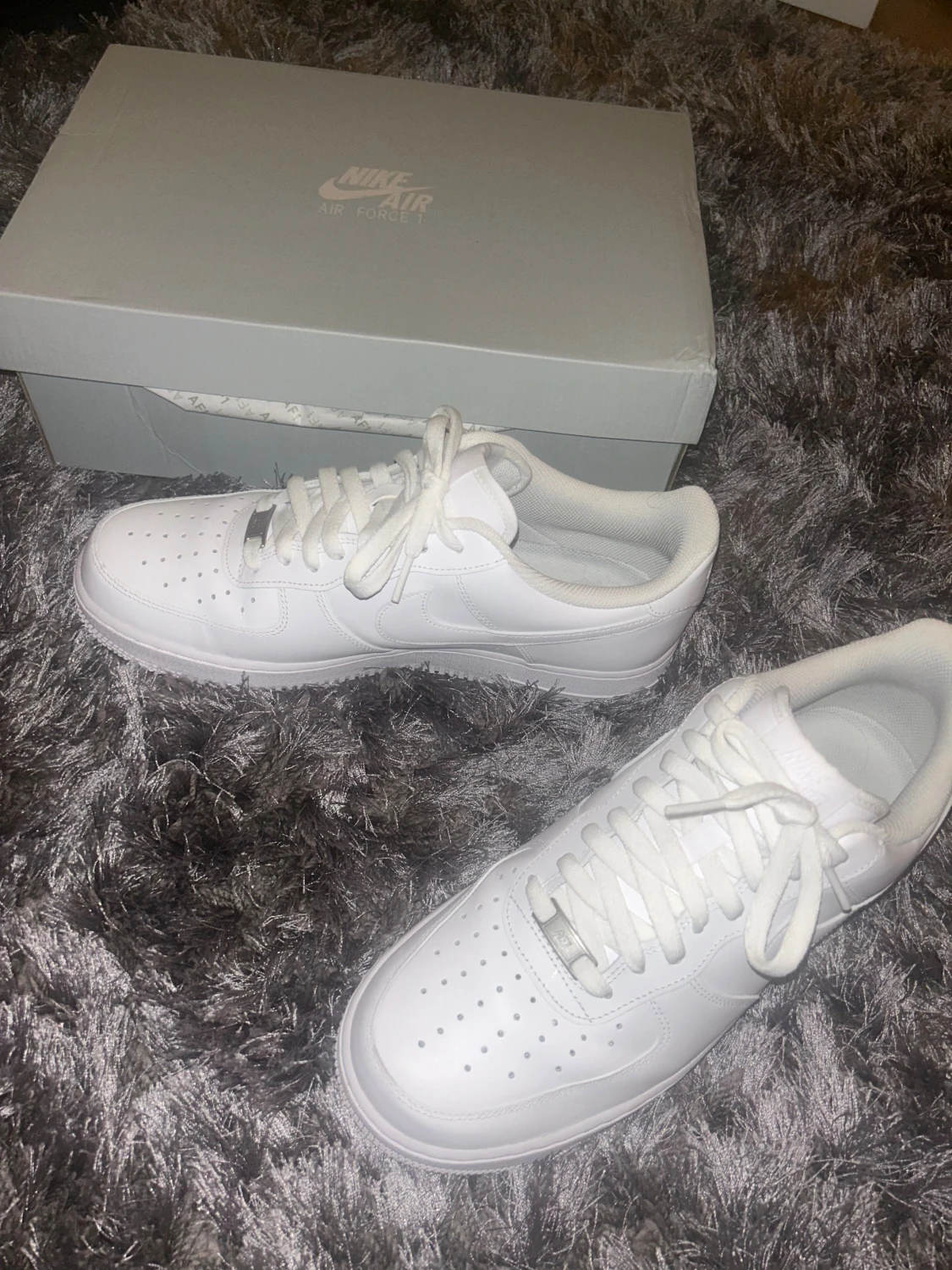 Nike Air Force 1 storlek 44,5 vit