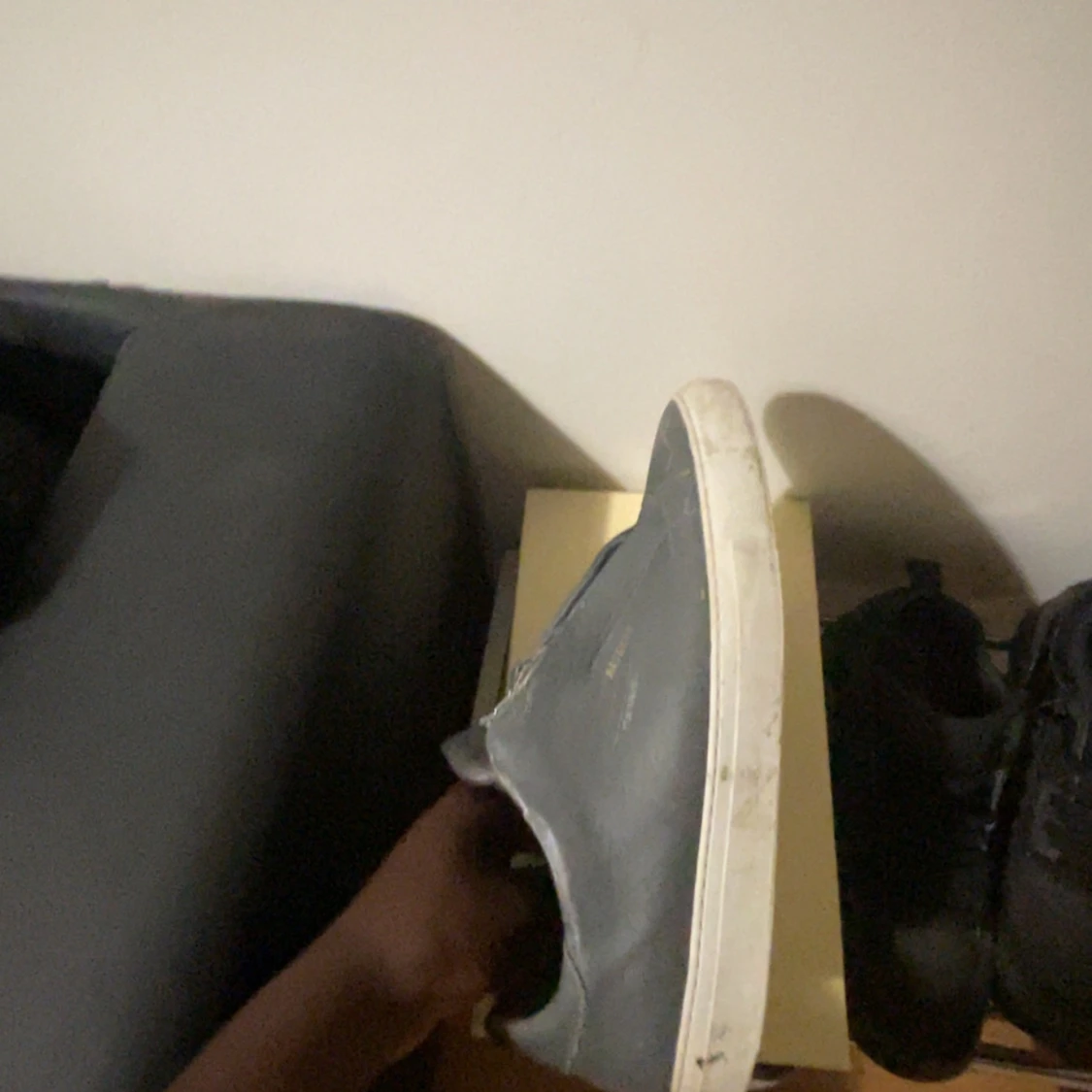 Grå sneakers Axel Arigato med dragkedja - 3