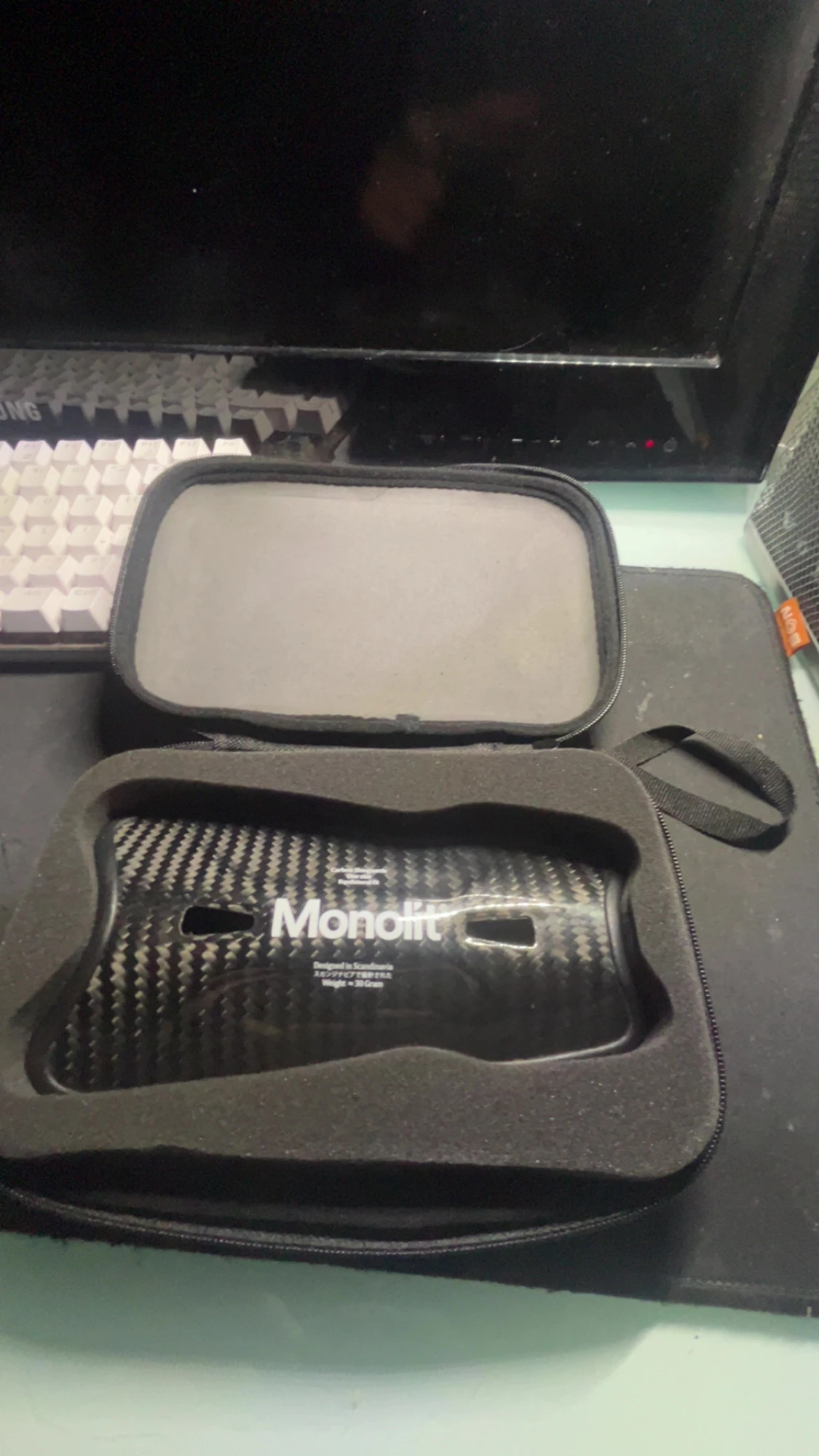 Monolits benskydd  - 2