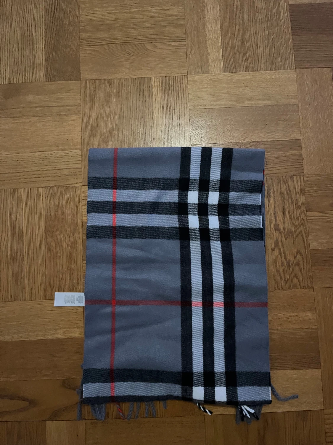 Burberry halsduk grå - 1