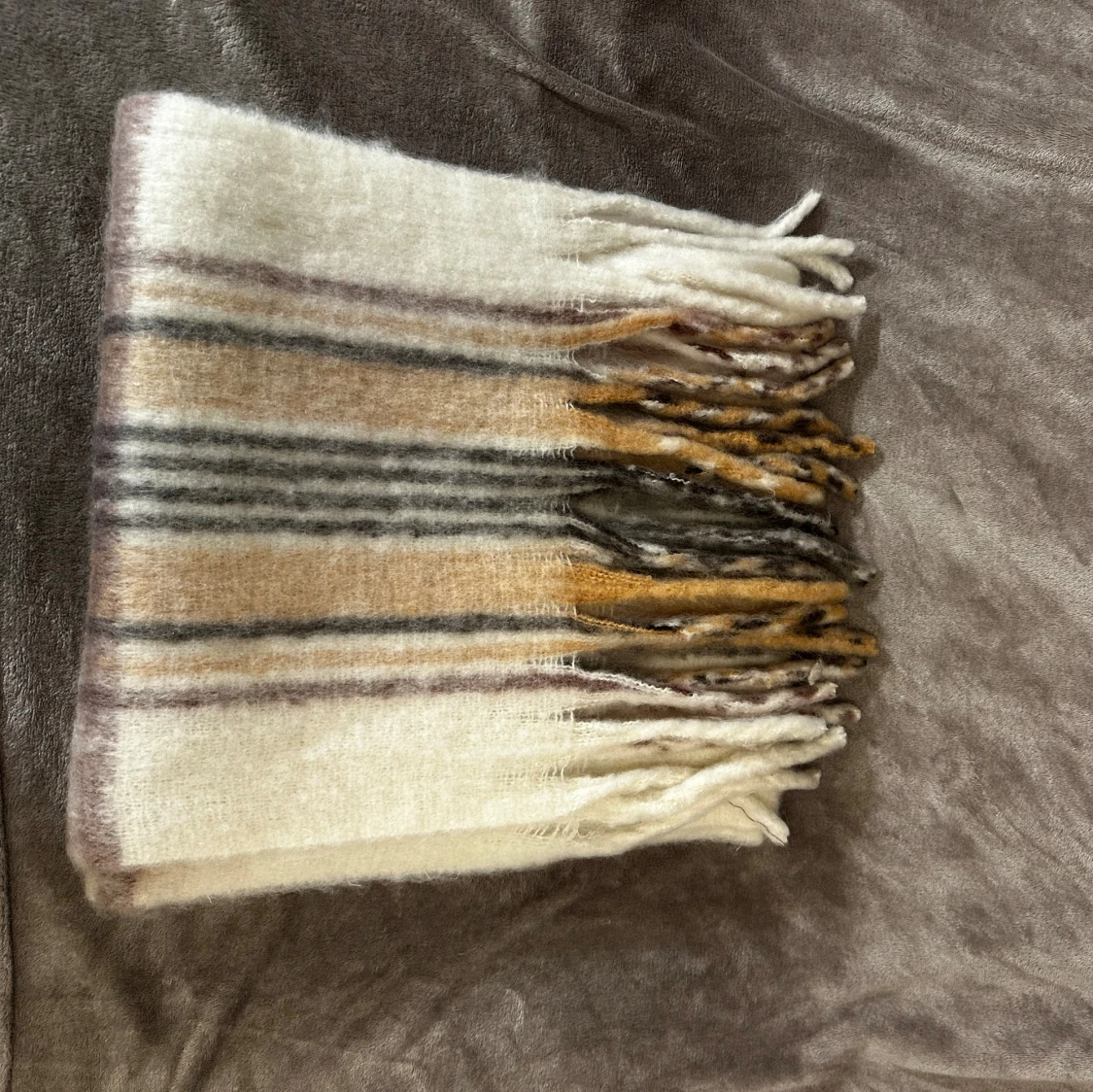 Rutig cashmere halsduk  - 1