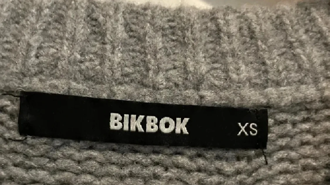 Grå stickad tröja från BikBok - 1