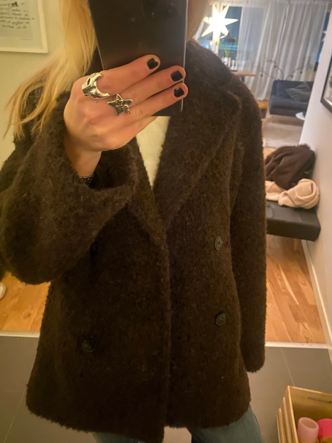 Mörkbrun teddyjacka med knappar - 2