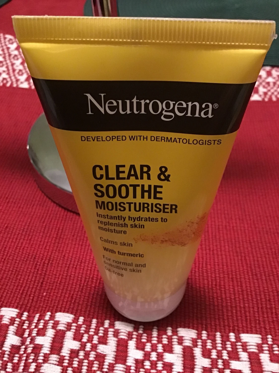 Neutrogena ansiktskräm Clearing &Soothe