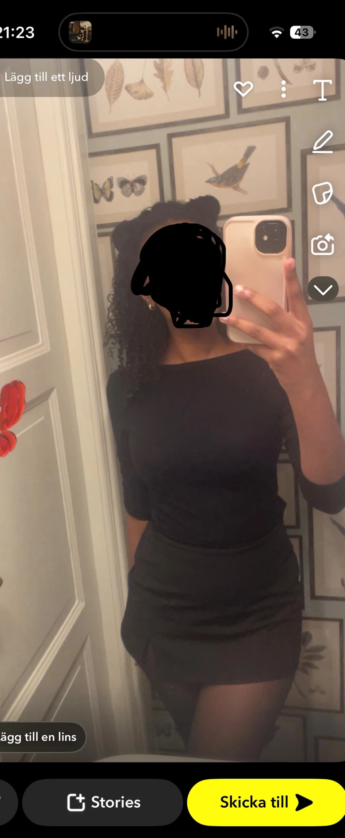 Svart mini kjol från stradivarius 