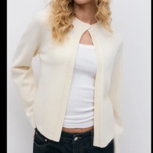 Kofta - Kofta från Gina i storlek S💞bara använd någon enstaka gång