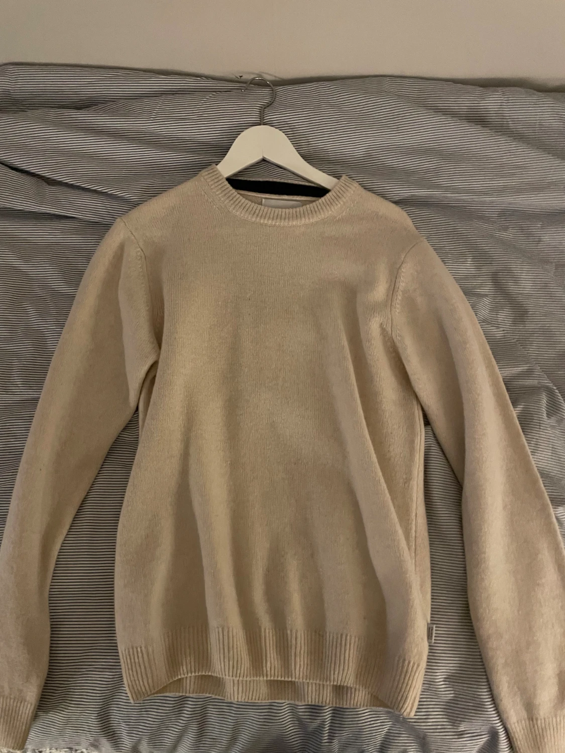 Beige stickad tröja Casual Friday S