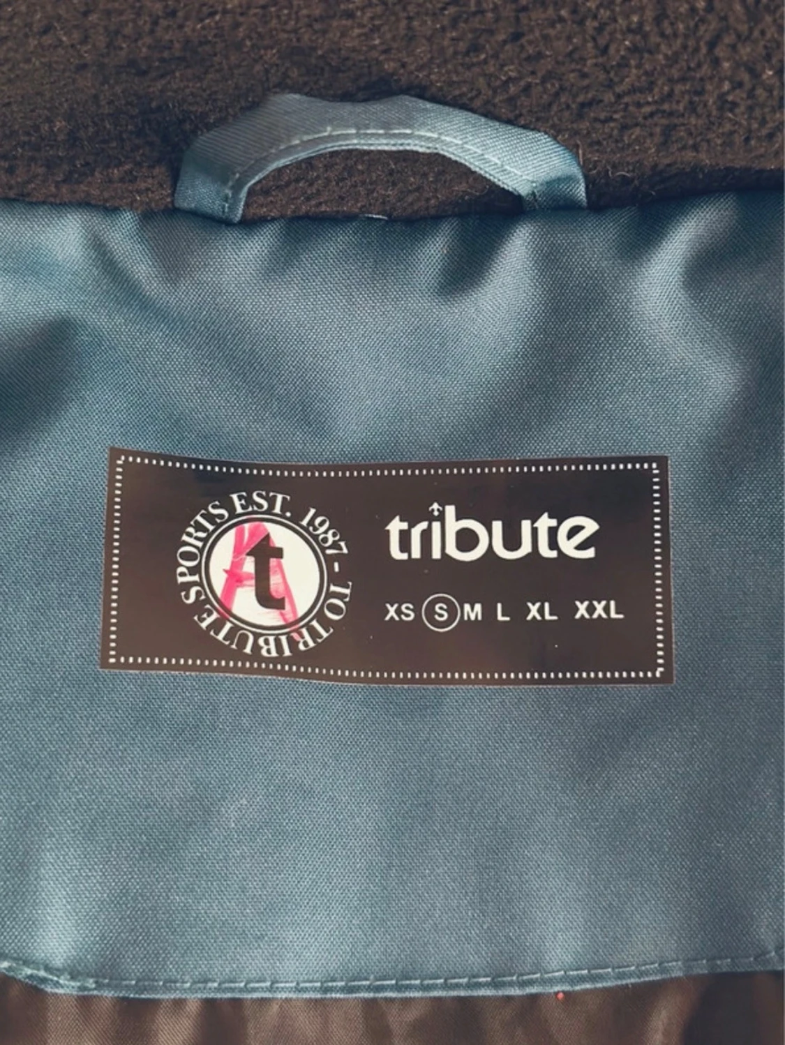 Blå pufferjacka från Tribute - 2