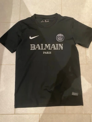 Svart PSG tröja  - PSG tröja, mycket bra skick