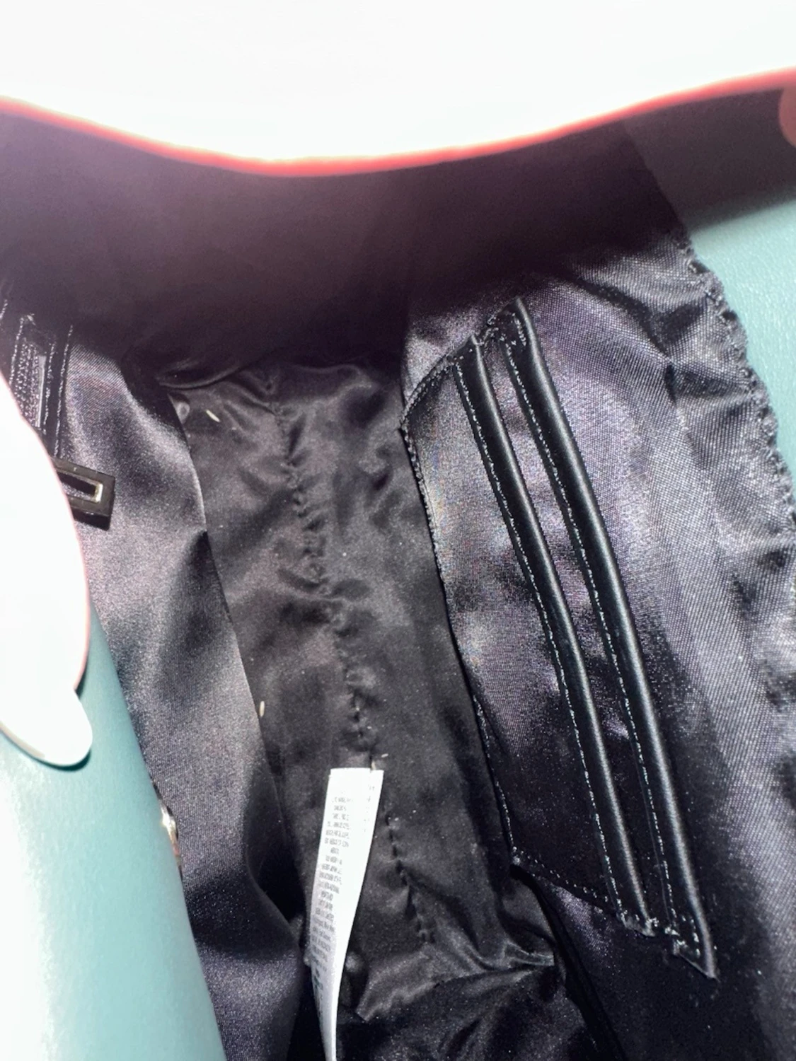 Grön quiltad handväska från Guess - 4