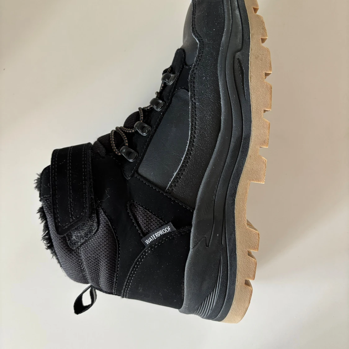 Svarta vinterkängor med foder, strl 38 - 2