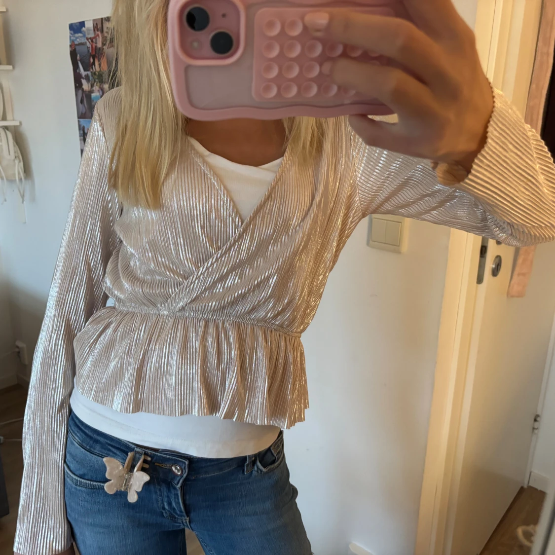 Glittrig omlottopp i champagne - 1