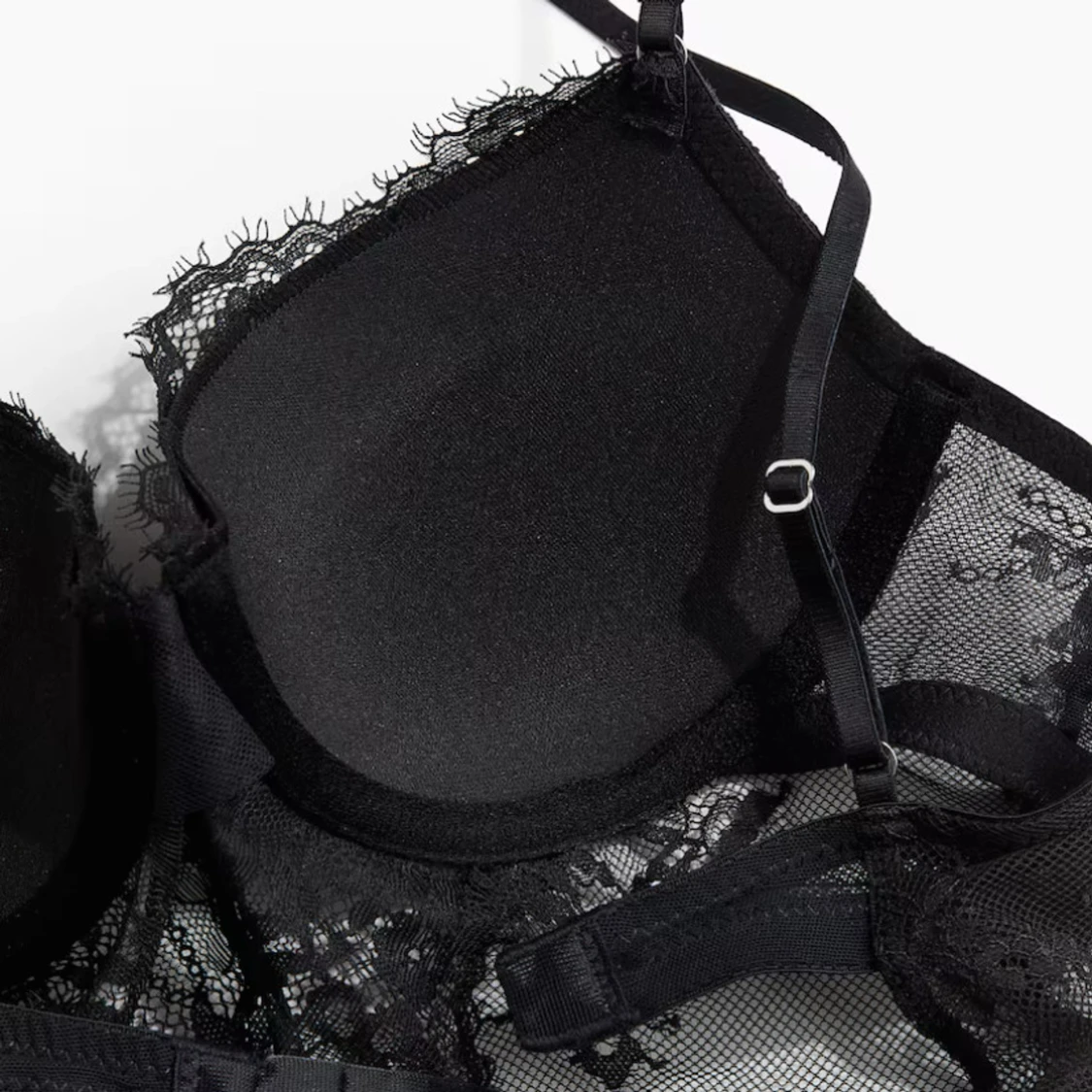 Svart spetskorsett med tunna axelband - 2