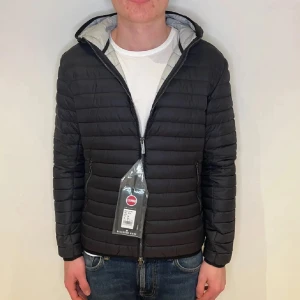 Colmar jacka - Colmar jacka herr | Skick: 10/10 (Lappar EJ kvar)  EU 50/M | Fraktar via postnord eller instabox på köparens bekostnad | Hör av dig vid minsta fråga eller fundering! 