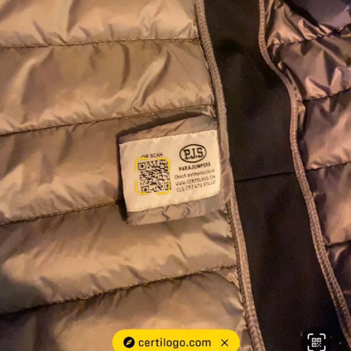 Svart dunväst från Parajumpers - 3