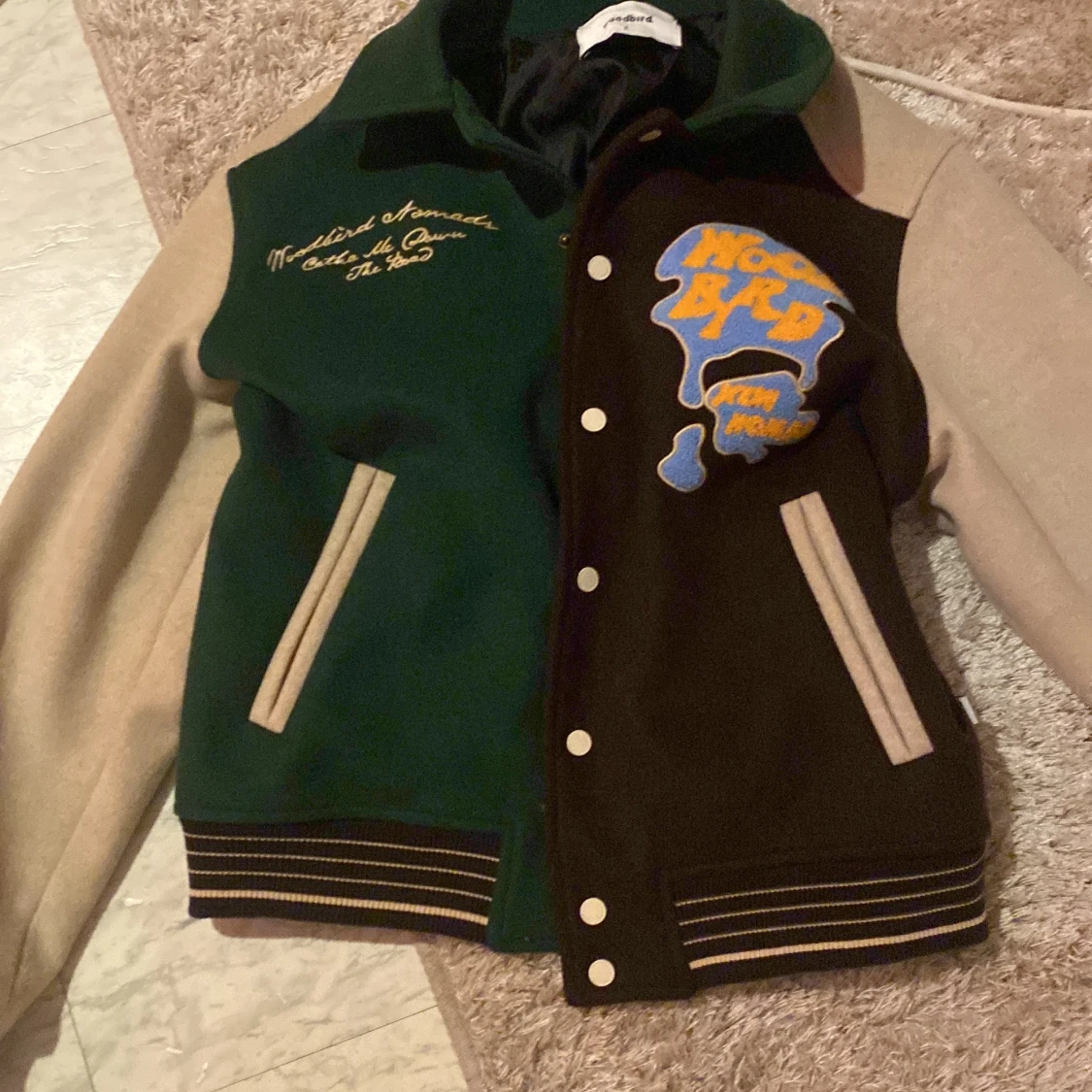 Grön och brun bomberjacka från Woodbird - 1