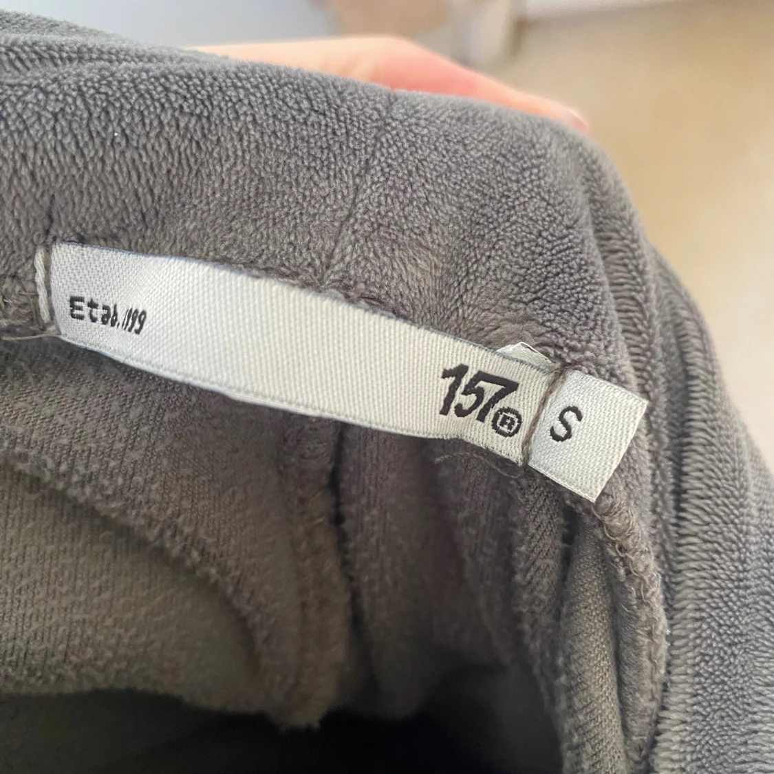  Gråa mjukisbyxor från lager   - 1