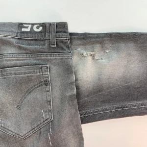 Dondup George jeans  - Storlek 35 passar ~185cm väldigt bra skick 