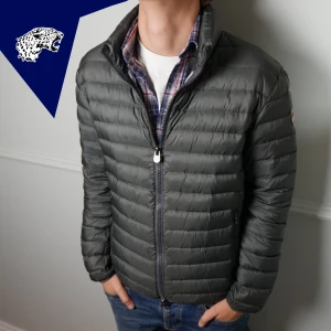 COLMAR JACKA  - Fet Colmar dunjacka | Skick: 8/10 | Strl: 50 (M) | Modellen är 182 cm | Hör av dig om du undrar någonting!