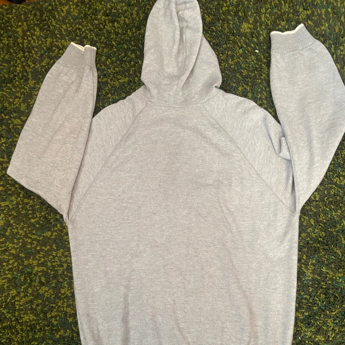 Ljusgrå zip up hoodie från Gran Sasso - 1