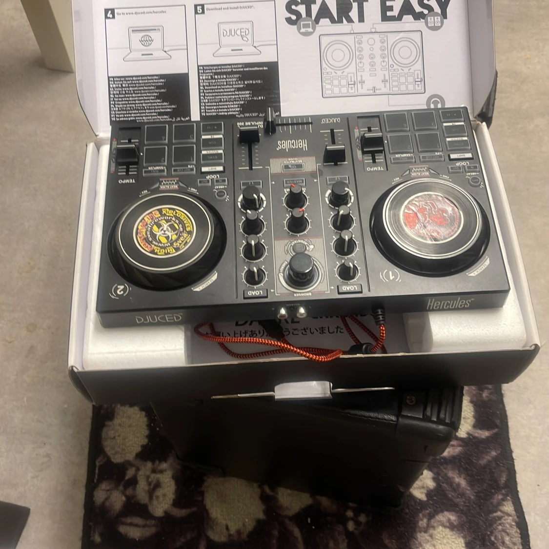 Hercules DJControl Inpulse 200 - 1