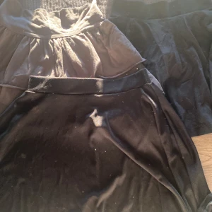 Kjolar - Säljer 3 kjolar från H&M och boohoo 