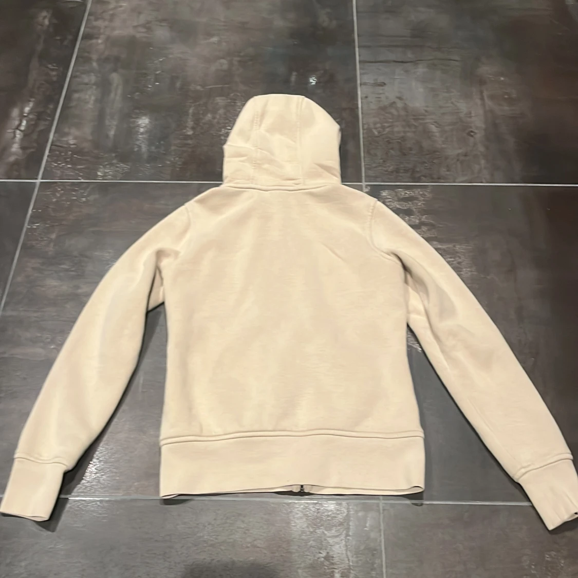Beige hoodi från Sail Racing  - 2