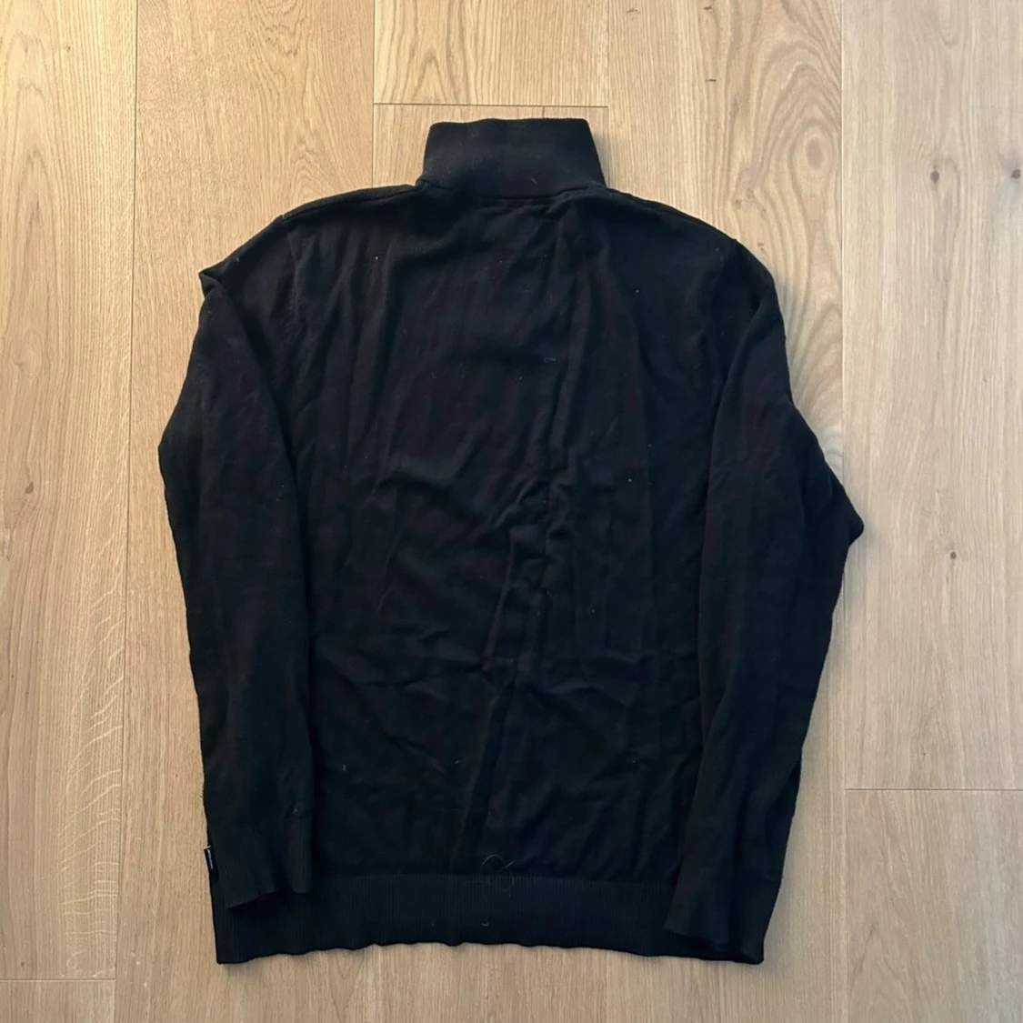 Svart halfzip  - 1